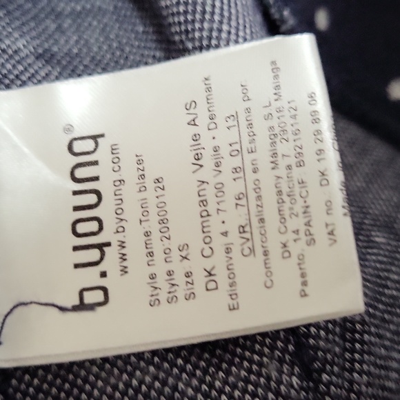 b.young women's blazer,blue with white polka dots,pre-owned US XS - Picture 8 of 9